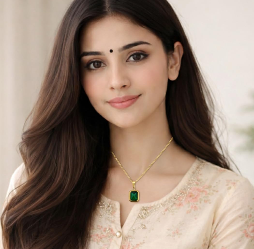 Gold Plated Emerald Green Stone Pendant Necklace
