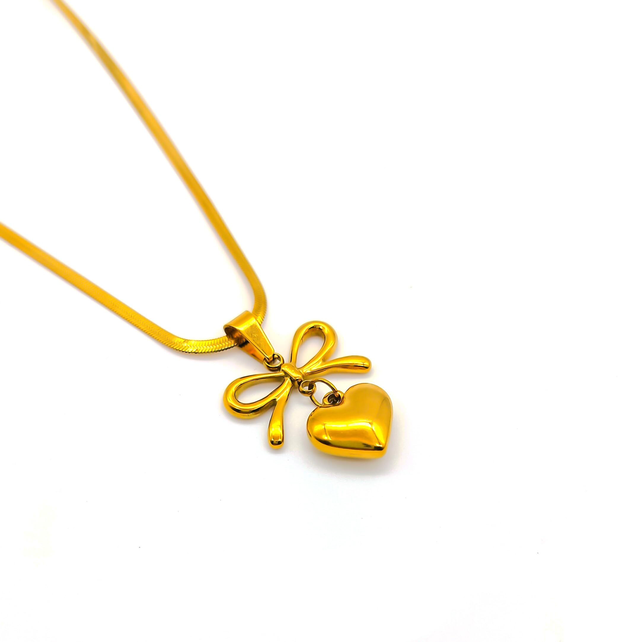 Skin-Friendly Golden Heart Necklace For Women