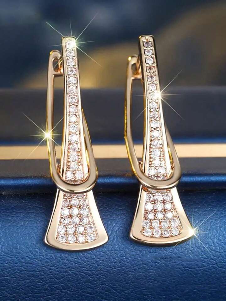 Classic Cubic Zirconia Teardrop Earrings