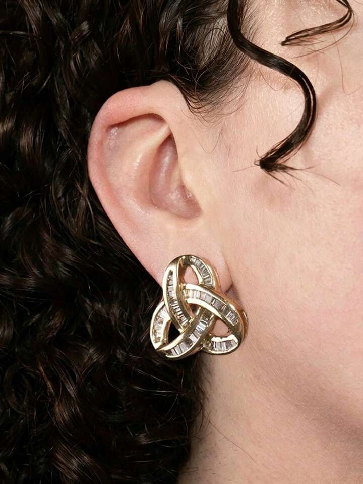 Exquisite Cubic Zirconia Stud Earrings
