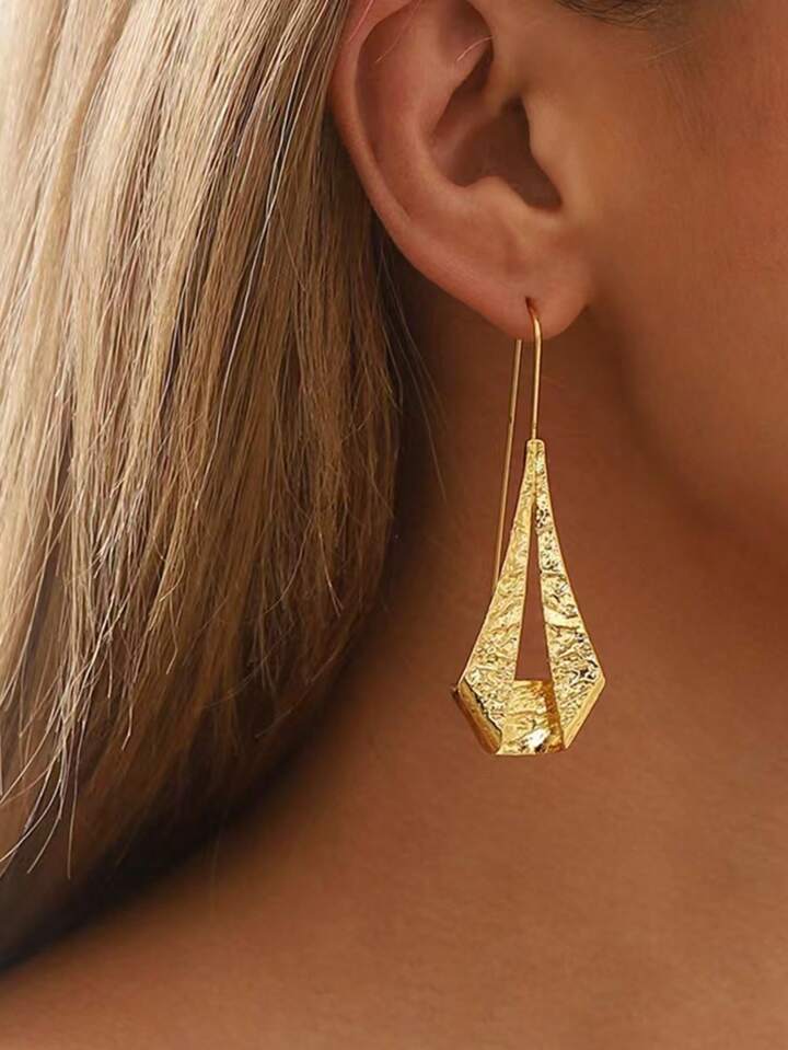 Vintage Hollow Geometric Beautiful Earrings