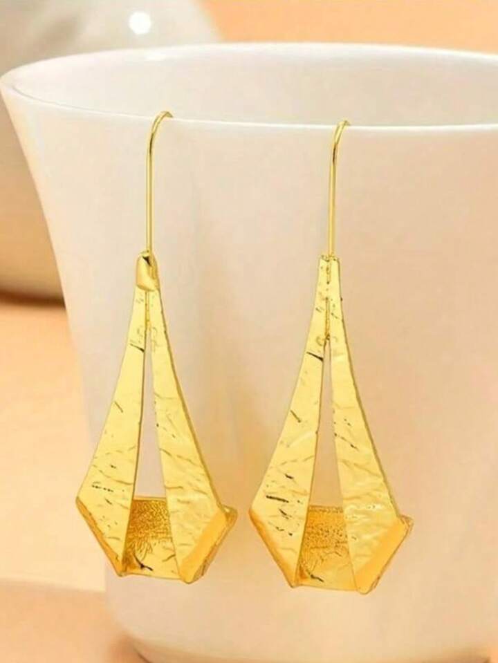 Vintage Hollow Geometric Beautiful Earrings