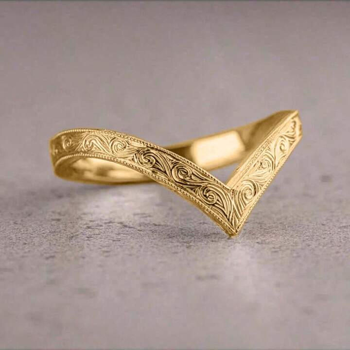Elegant Carved Floral Spiral V-Shaped Ring for Women