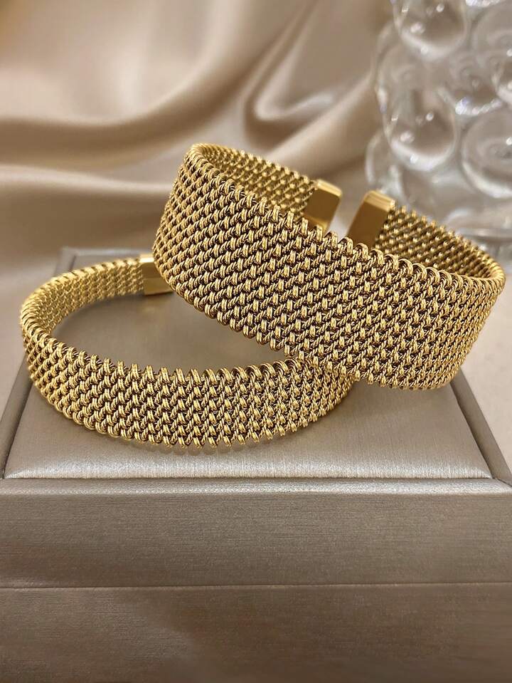 18K Gold Plated Braided Texture Bangle Bracelet Set