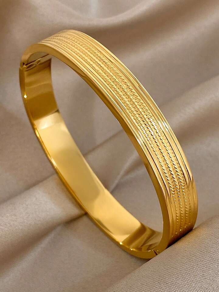 18K Gold Plated Vintage Wide Bangle Bracelet Set