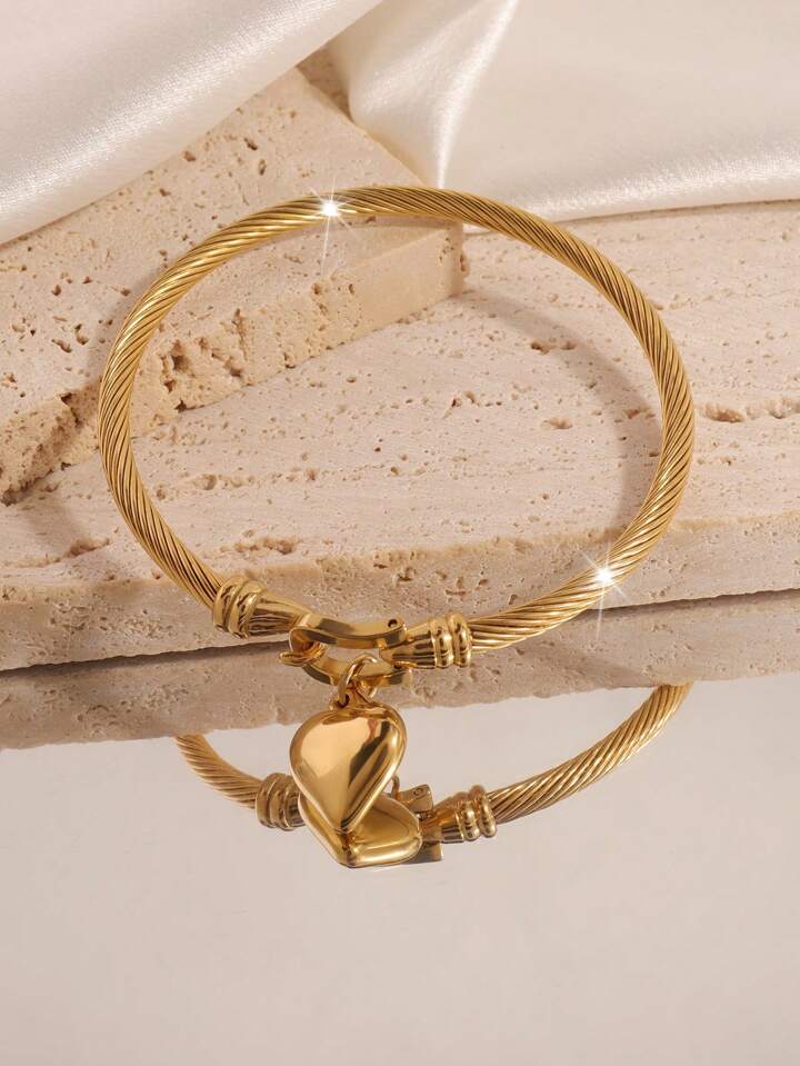Luxury Minimalist Gold Plated Heart Bracelet