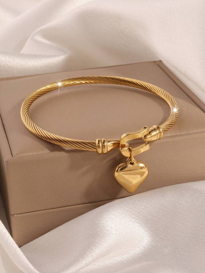 Luxury Minimalist Gold Plated Heart Bracelet
