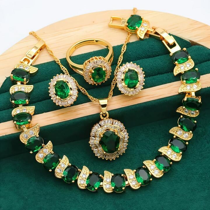 Vintage Emerald Elegance – 5-Piece Jewelry Set